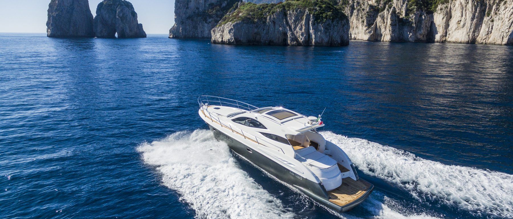 Mare Divino Luxury Charter
