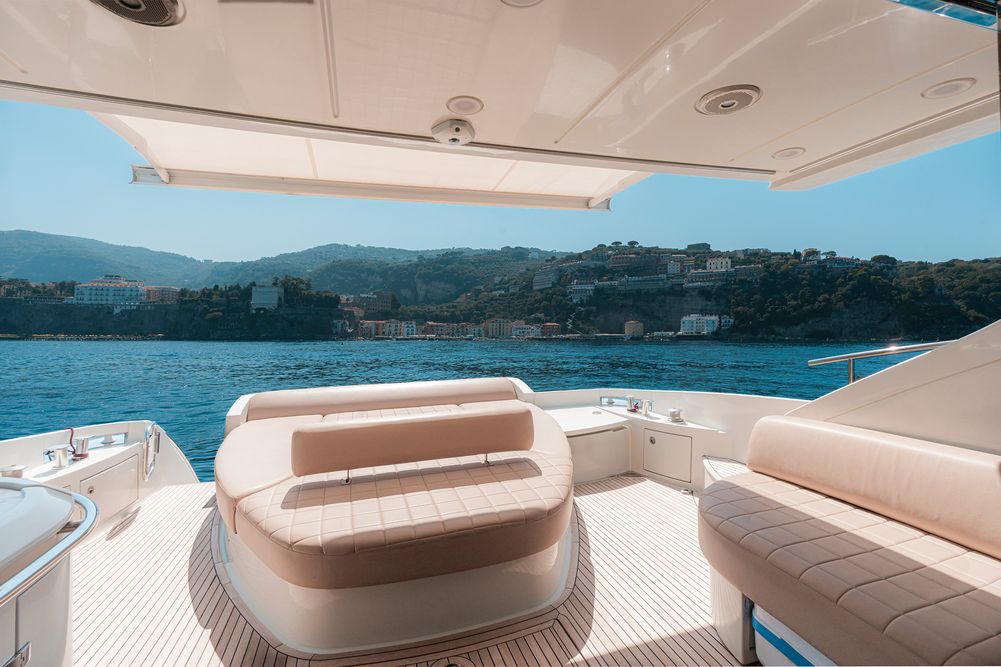 Azimut 62S