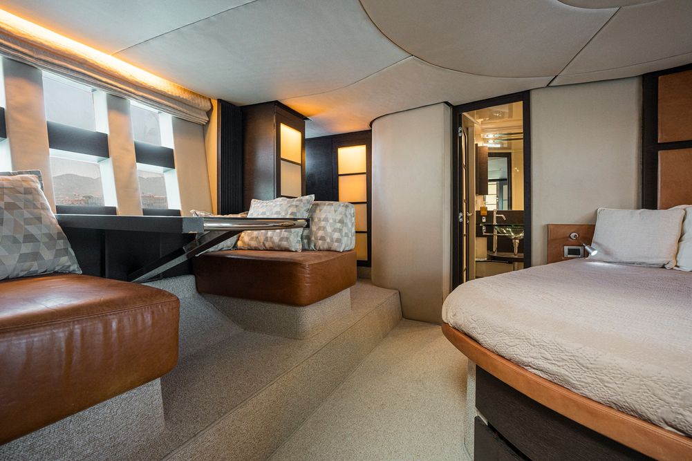 Azimut 62S
