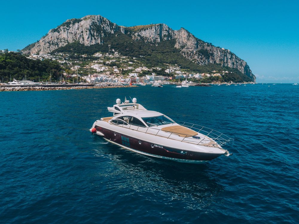 Azimut 62S