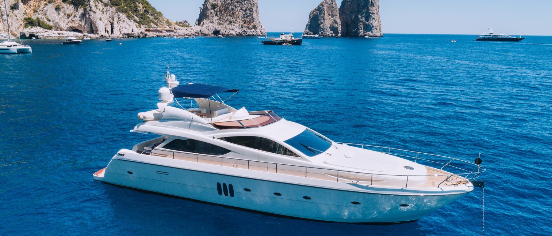Mare Divino Luxury Charter