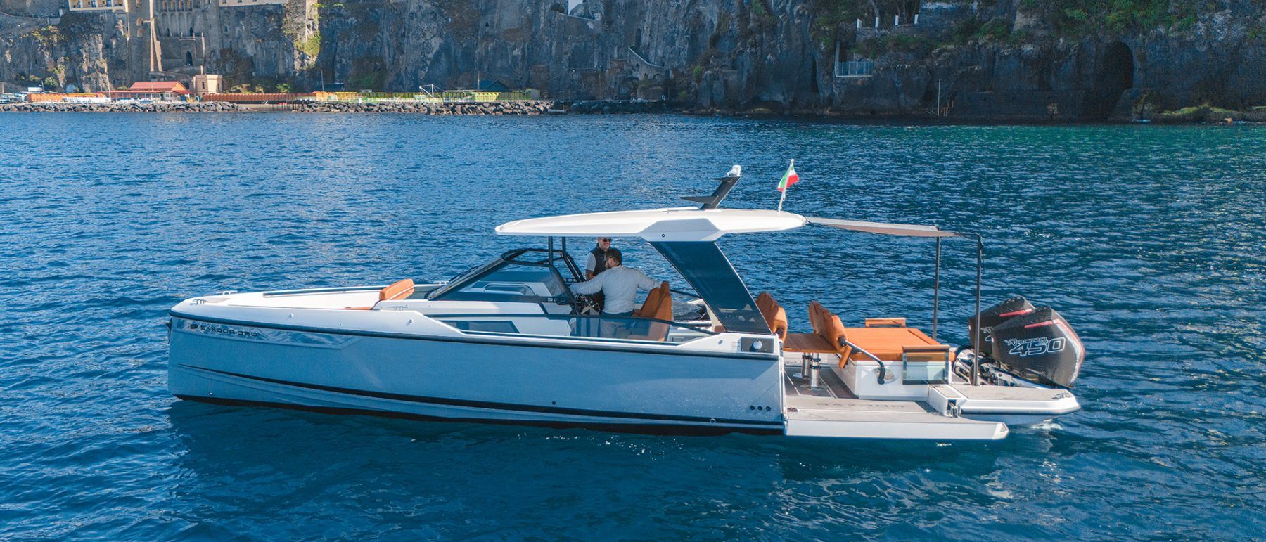 Mare Divino Luxury Charter